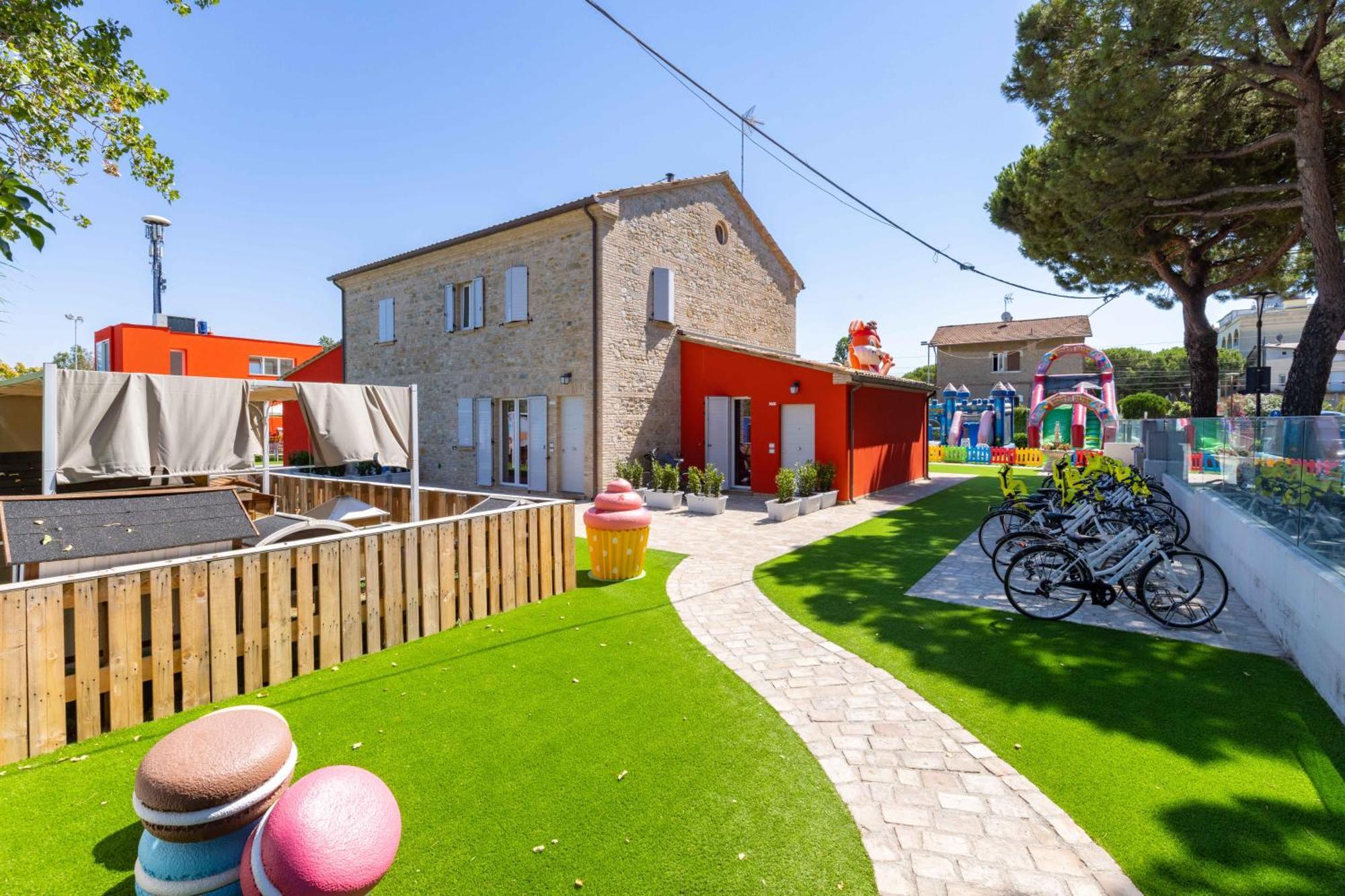 Ciccio Hotel Misano Adriatico Exterior photo