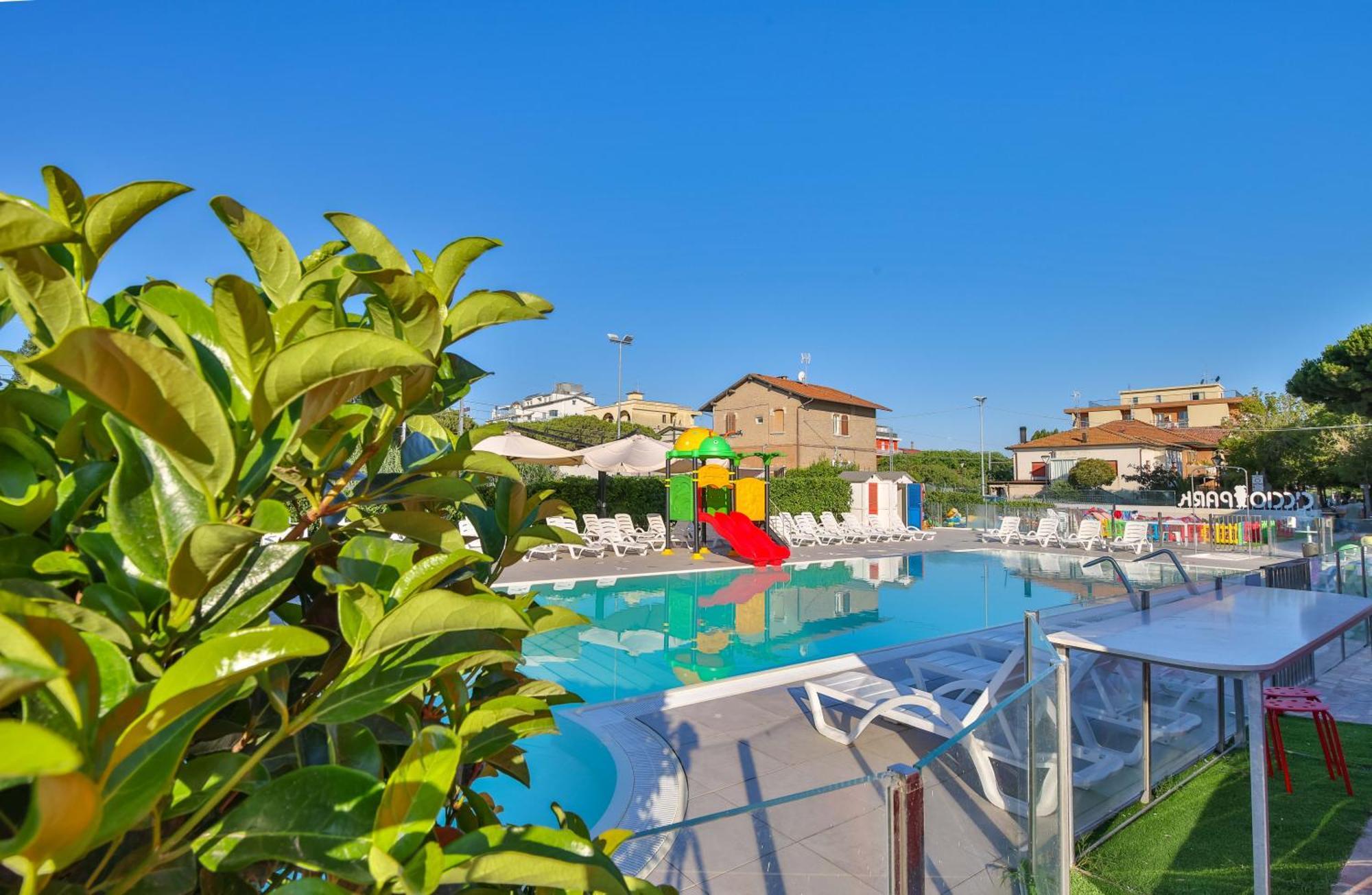 Ciccio Hotel Misano Adriatico Exterior photo
